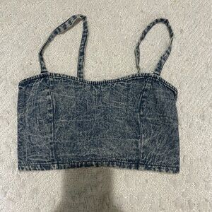 Crop top jeans , i loved this top but is not for me any more